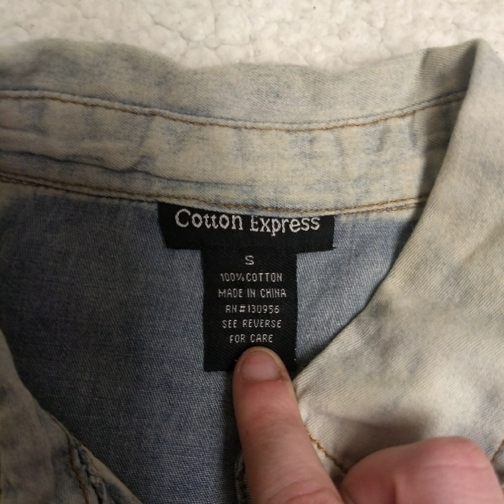 Washed out button up - Picture 2 of 4